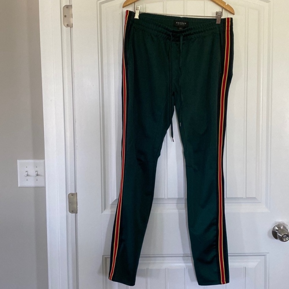 PacSun Jogger Sweatpant Large